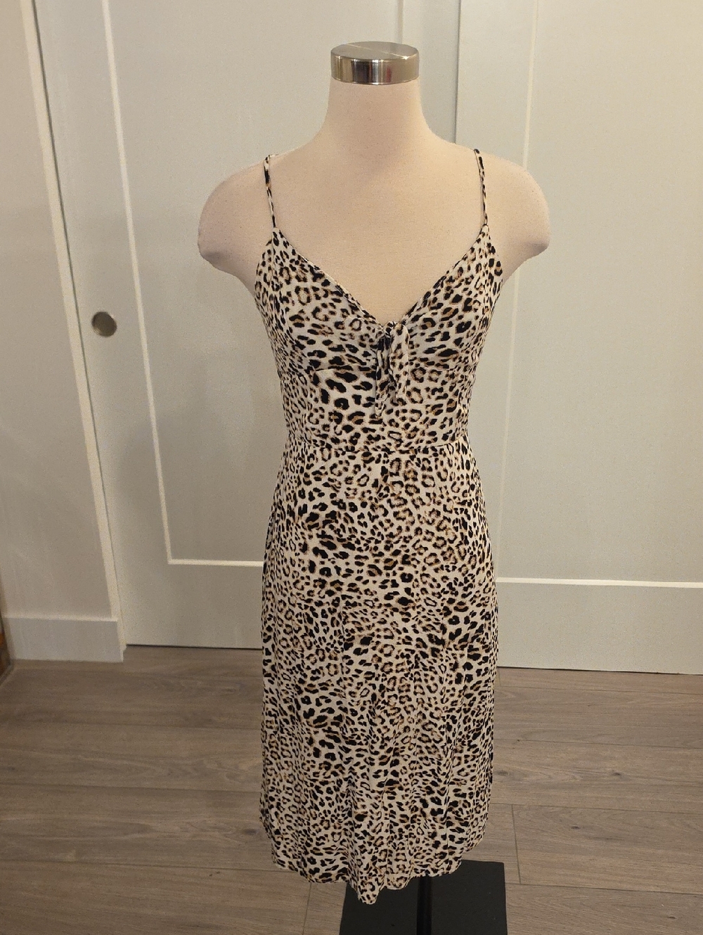 Trixxi Leopard Print  Dress in Cream and Black like new size large lined